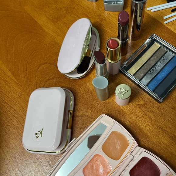 Vintage Mary Kay Mega Bundle - Picture 3 of 11